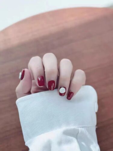 (Enthusiasm And Pure) White Red Short Square Handmade Press On Nails photo review