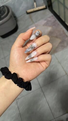 (Inked Rose) 3D Luxury Diamond Long Stiletto Handmade Press On Nails photo review